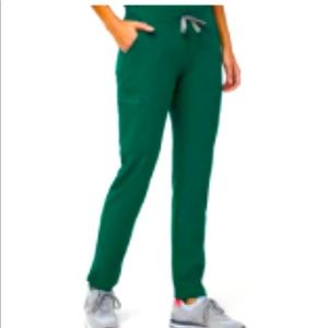 FIGS yola skinny scrub pants in HUNTER GREEN.